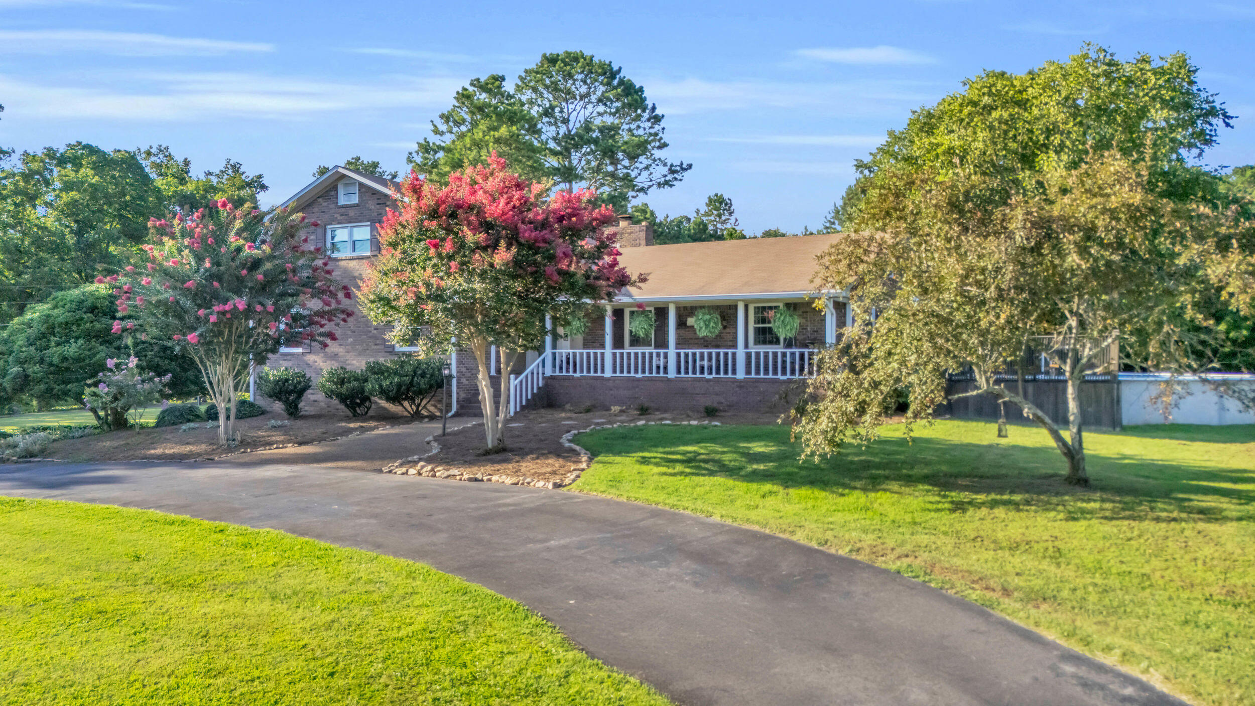 528 Harris Creek Road SW
