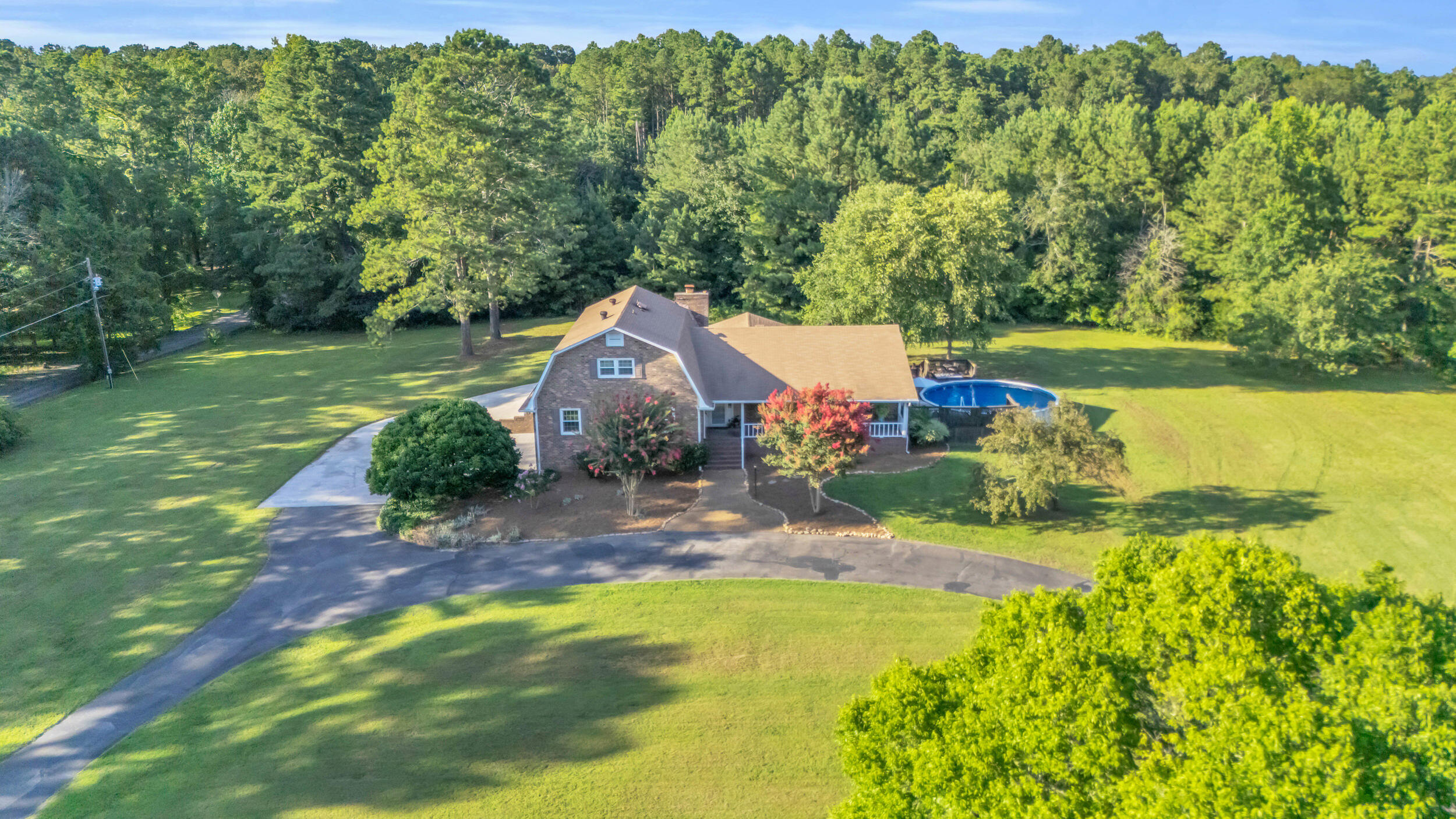528 Harris Creek Road SW