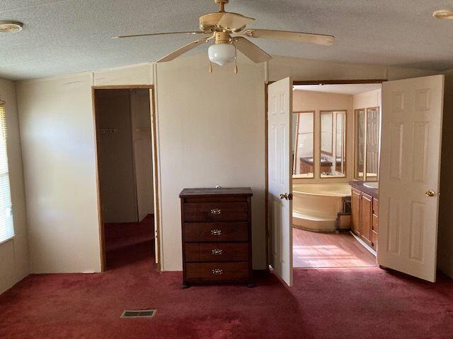 266 London Drive Se Drive SE, Cleveland