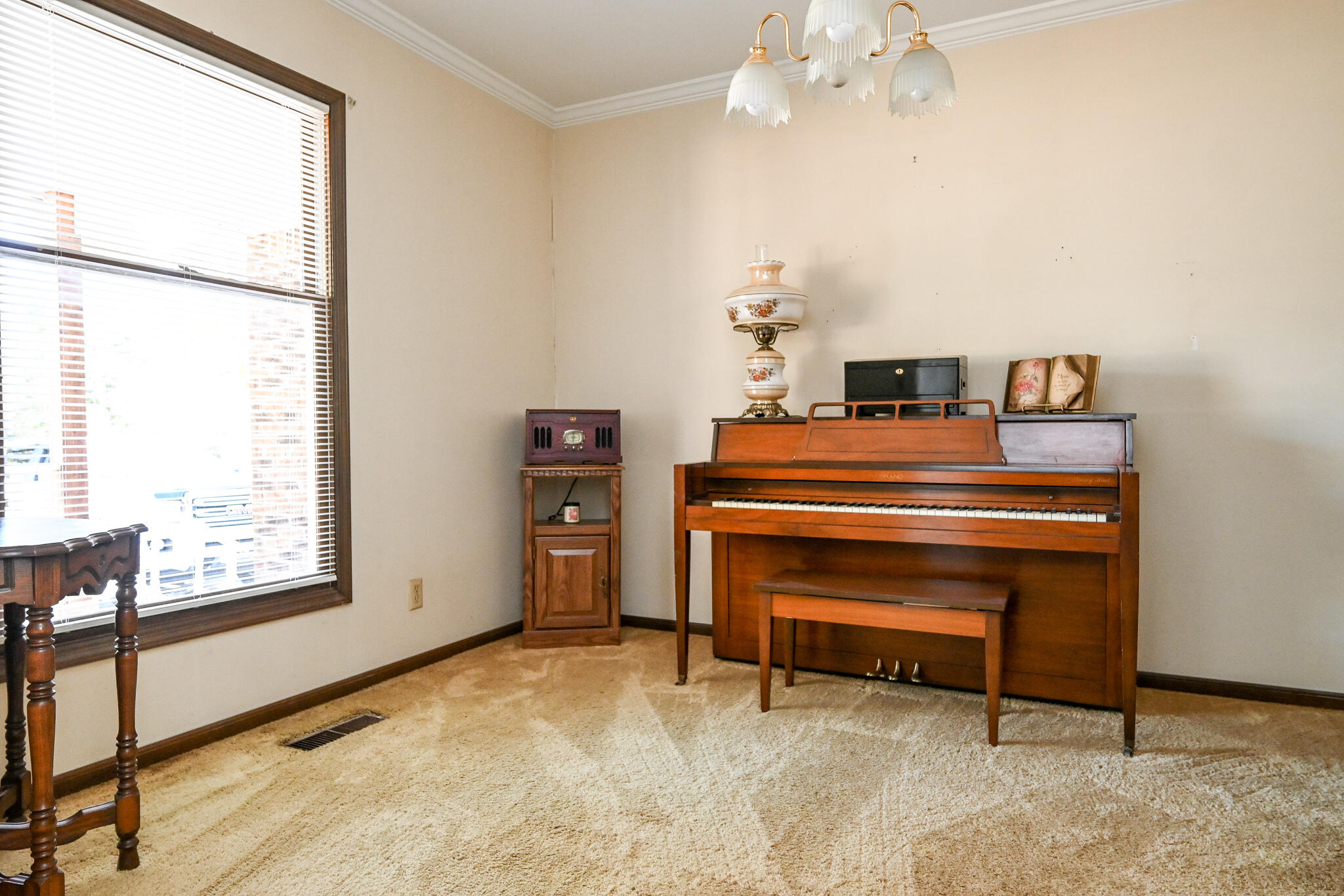 4845 Wilson Drive Drive NW, Cleveland