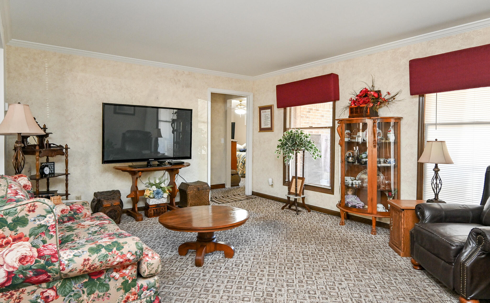 4845 Wilson Drive Drive NW, Cleveland