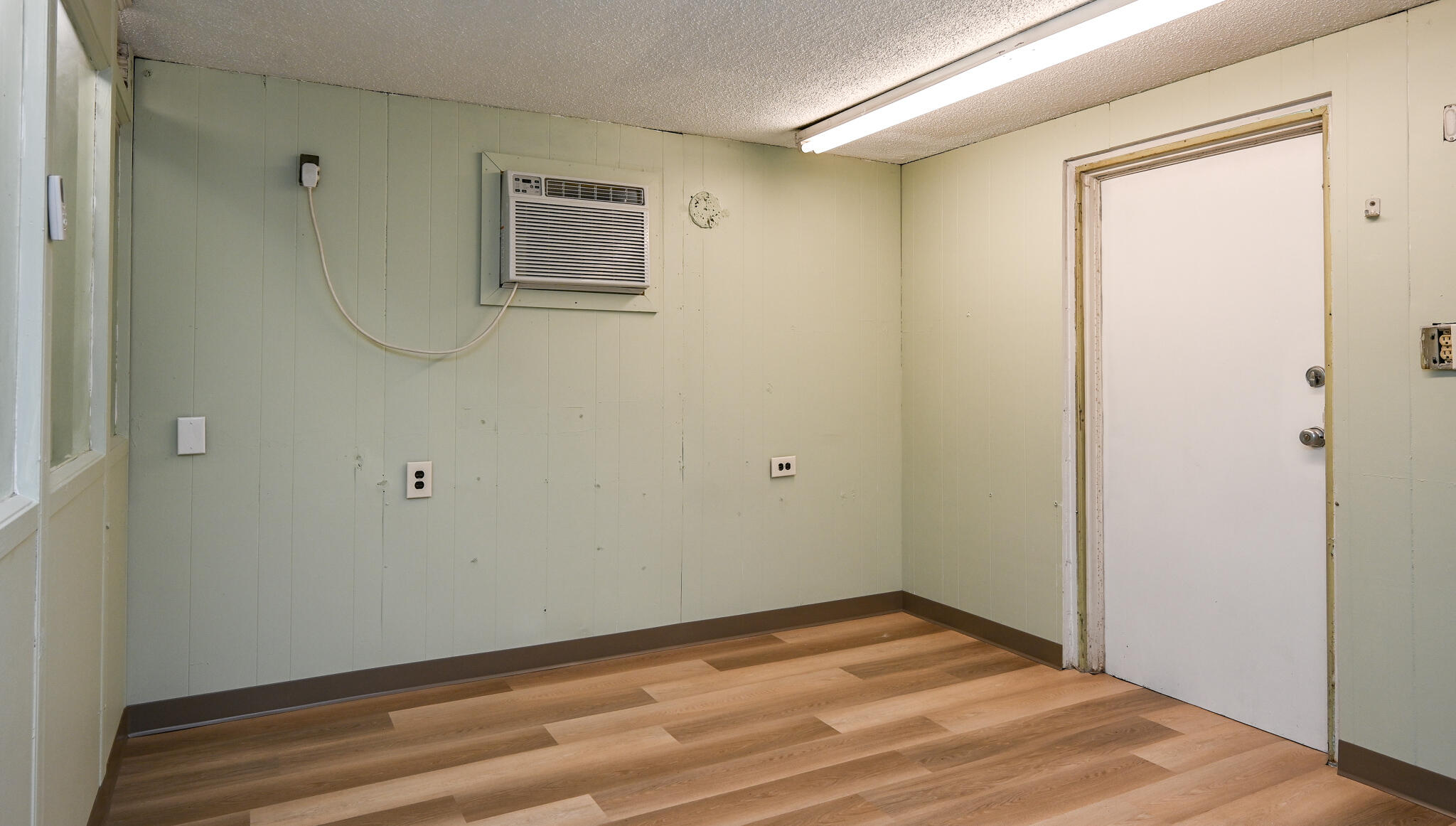 463 Central Avenue NW