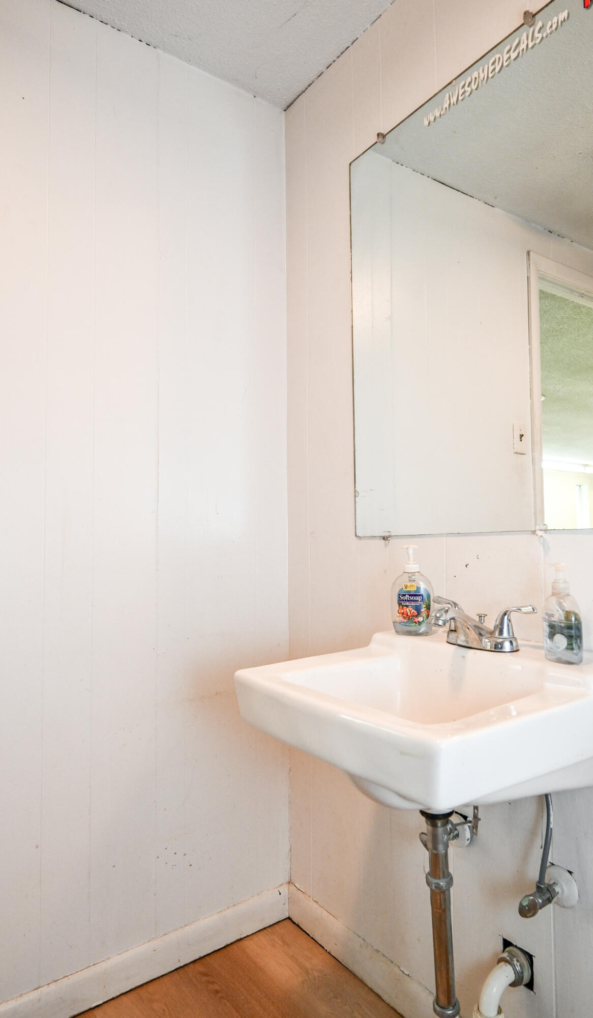 463 Central Avenue NW