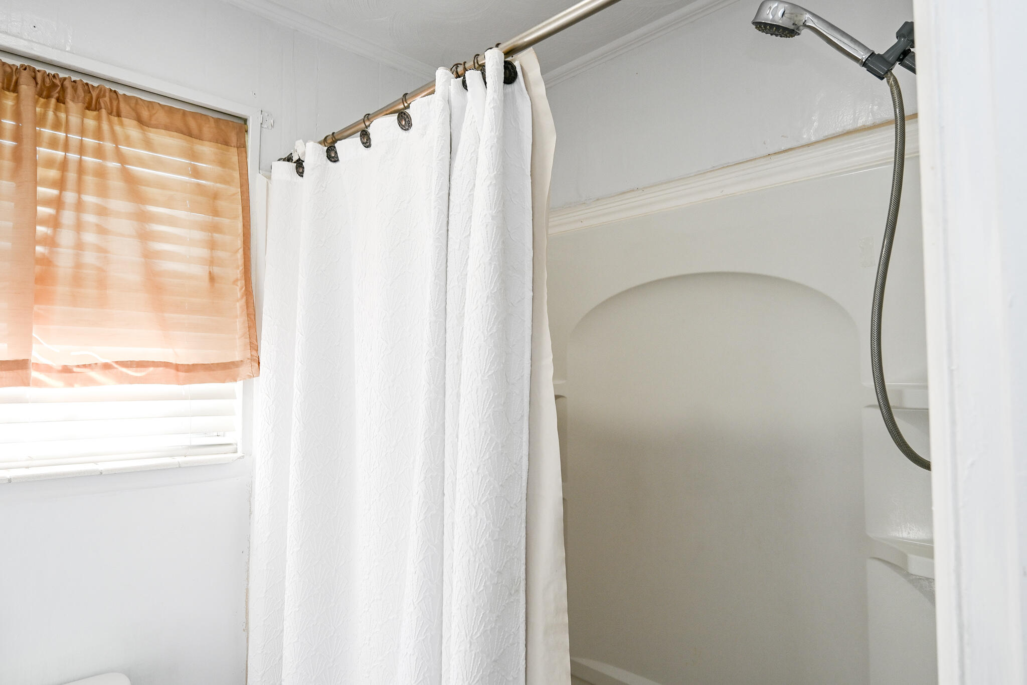 5714 Waterlevel Highway