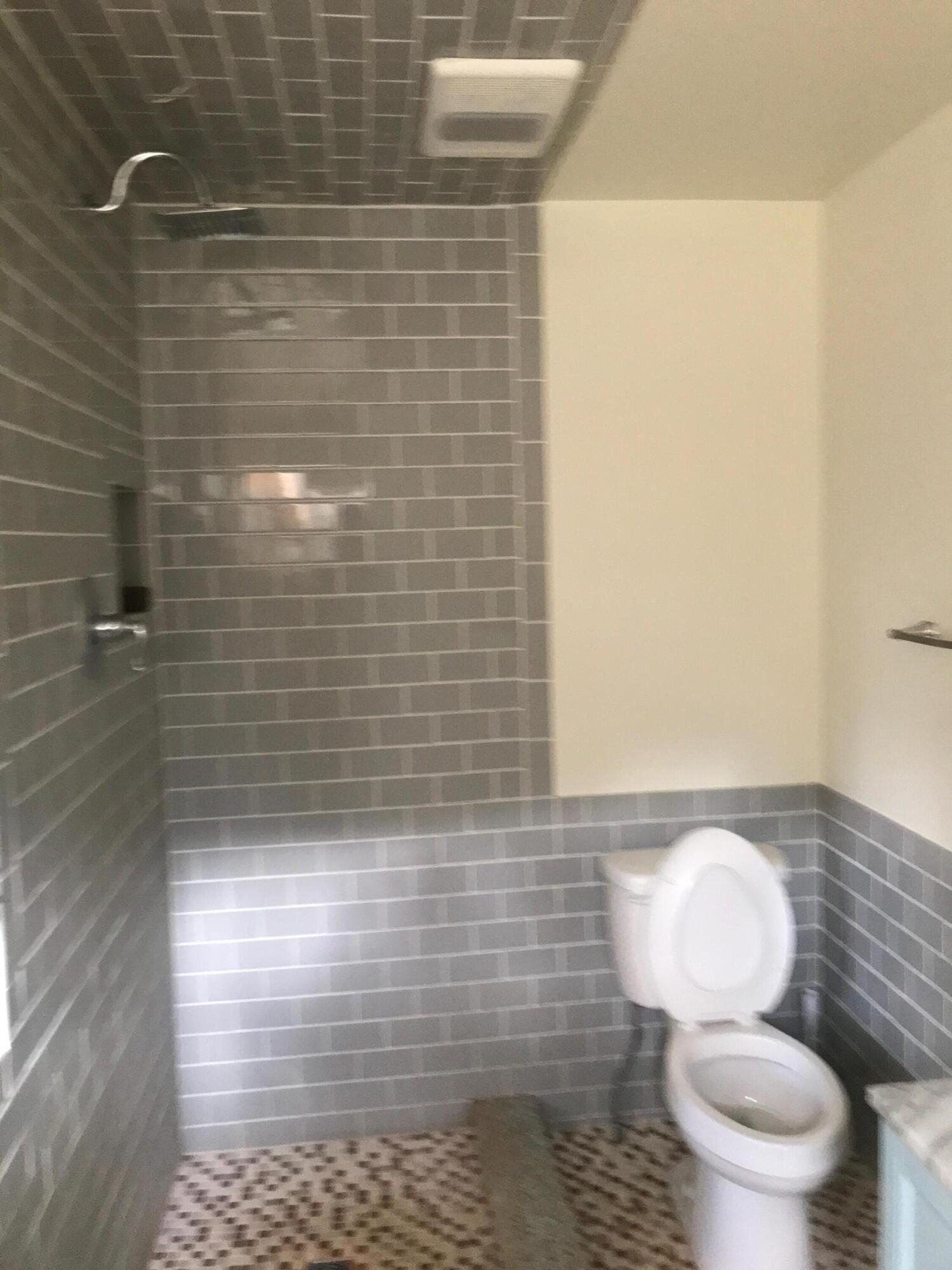 5714 Waterlevel Highway