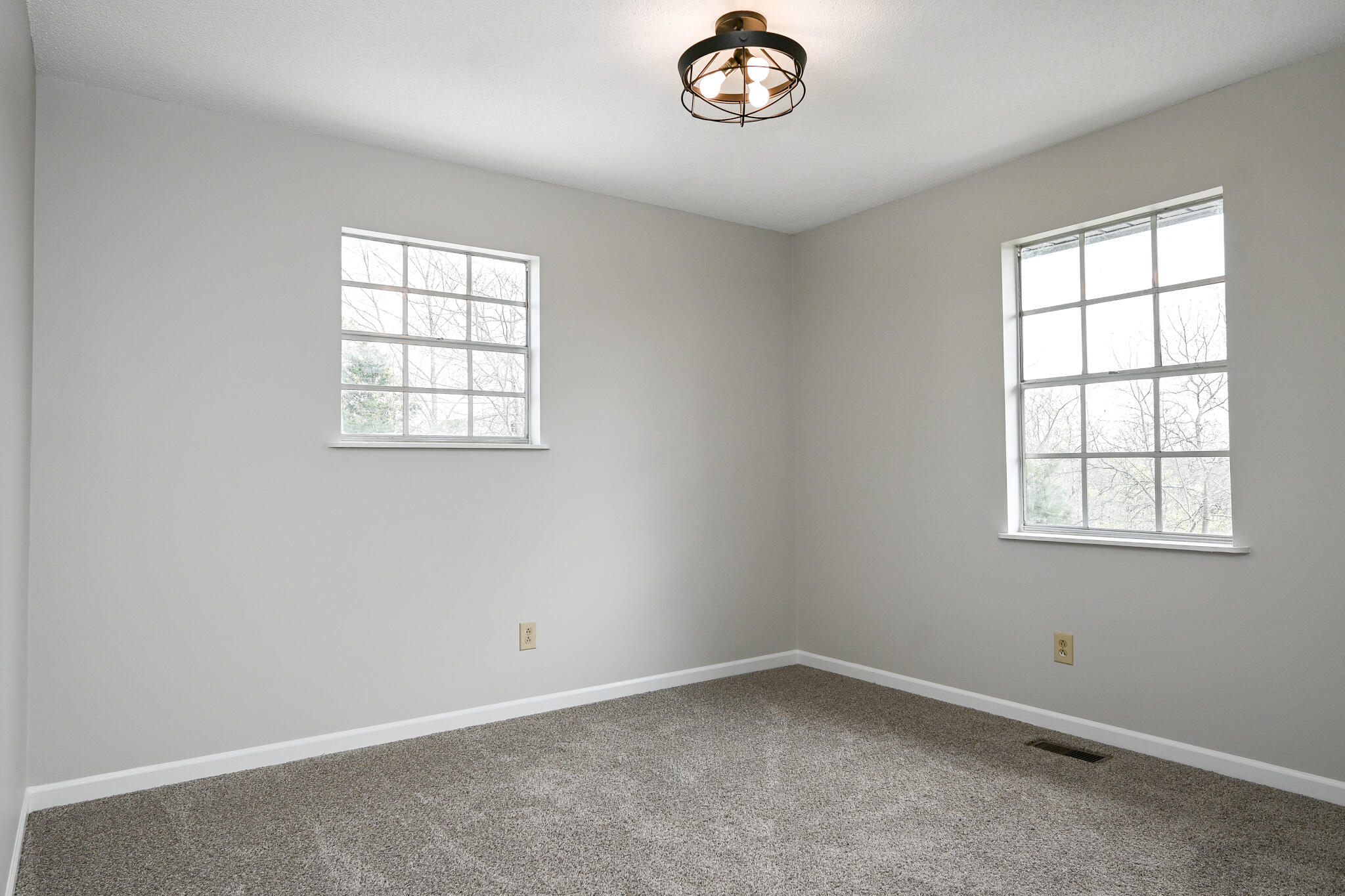 2089 Charlotte Drive NE