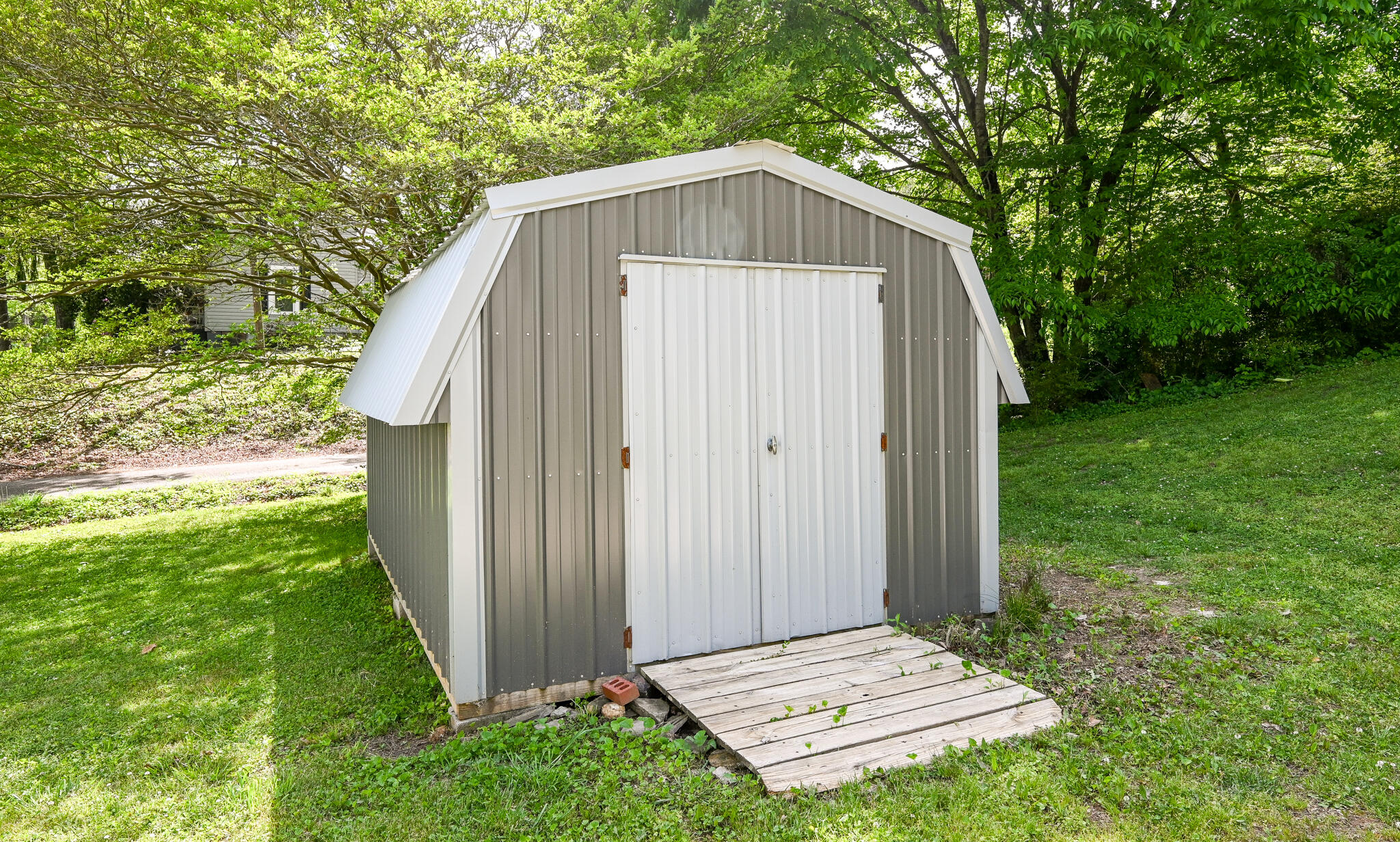 233 Pine Lane