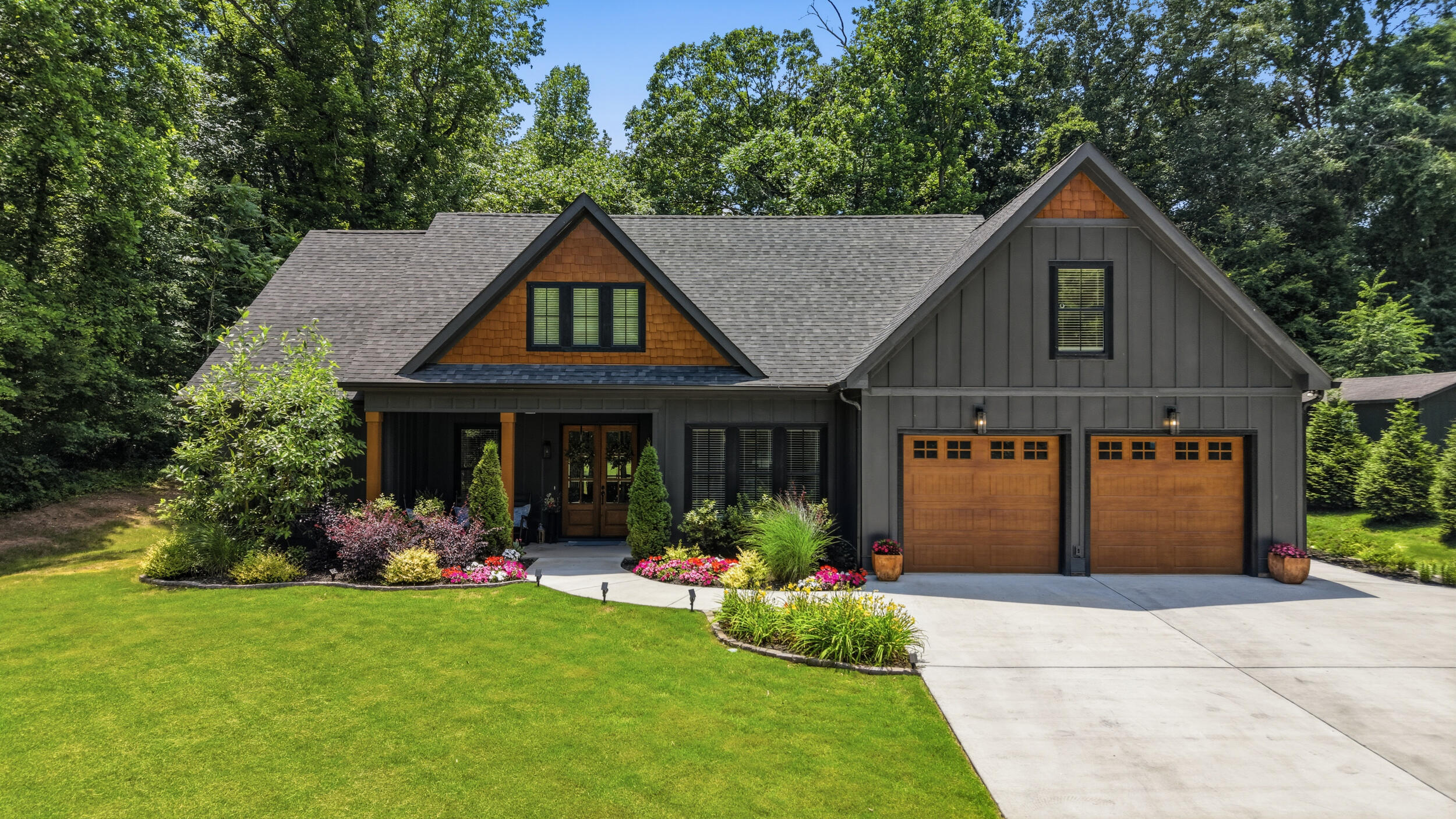 129 Ken Drive NW
