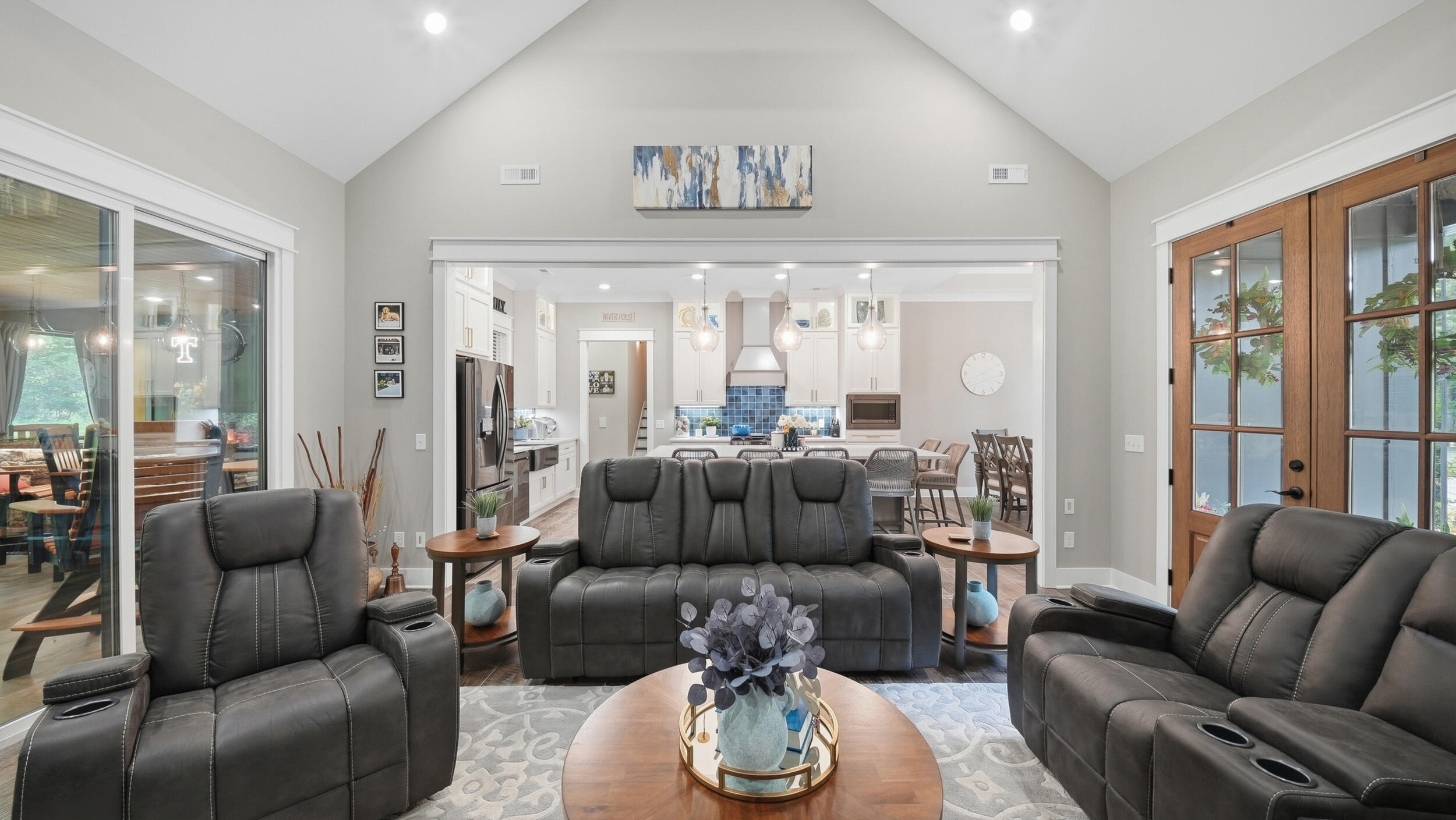 129 Ken Drive NW
