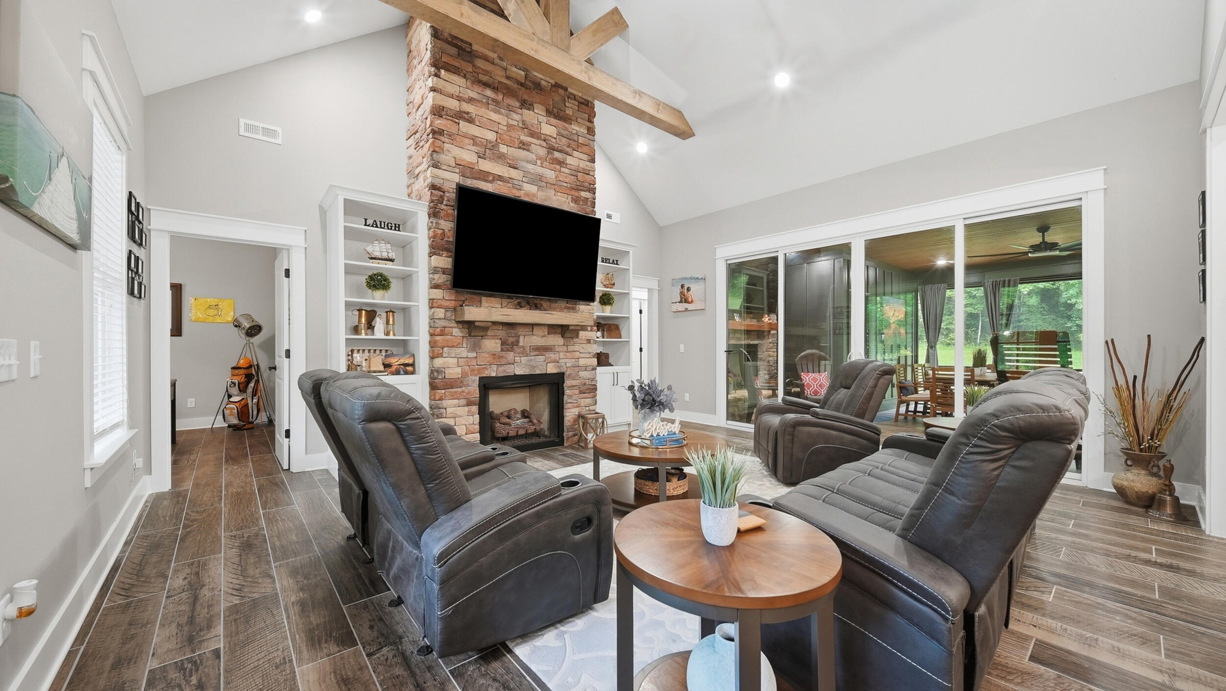 129 Ken Drive NW