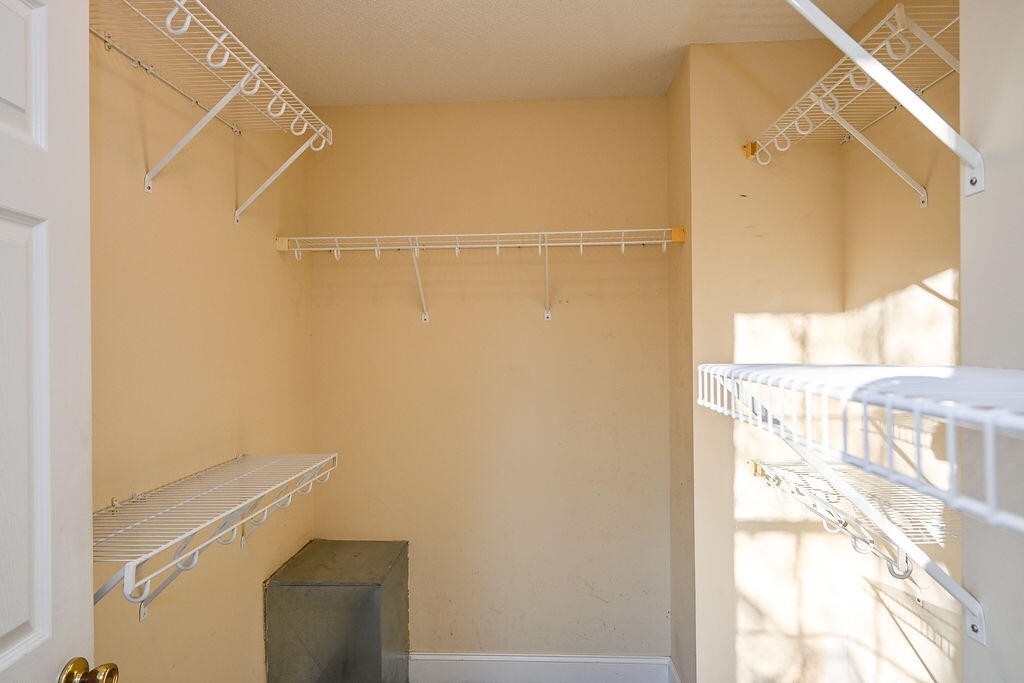 298 Christian Drive, NW