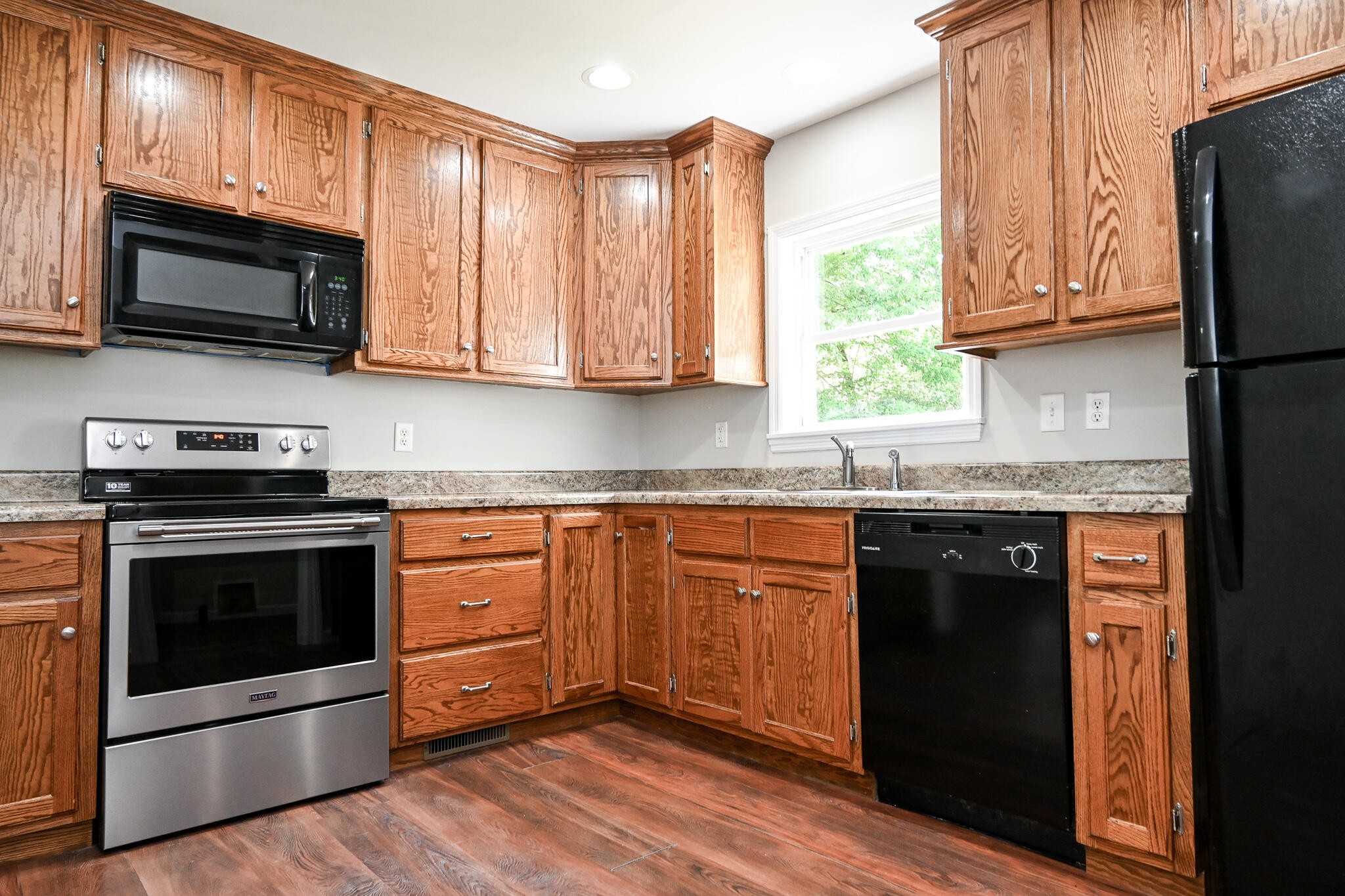 233 Pine Lane, NW