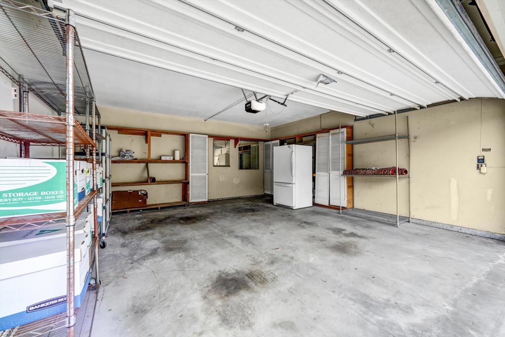 20920 COMMUNITY Street 7