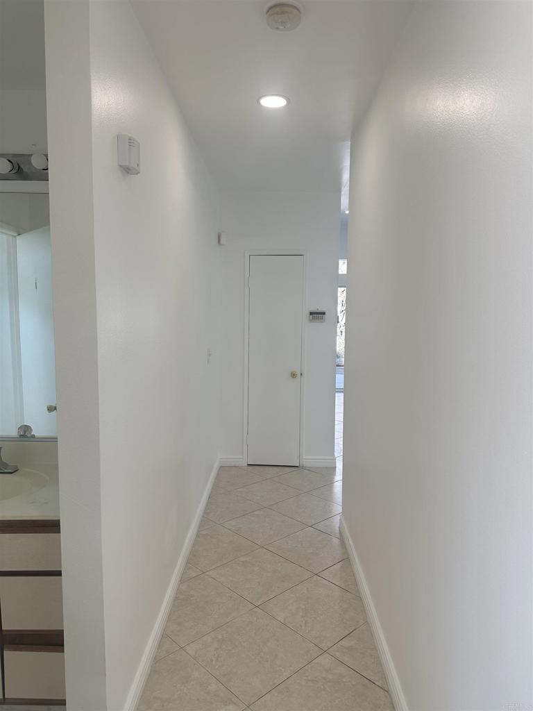 20920 COMMUNITY Street 7