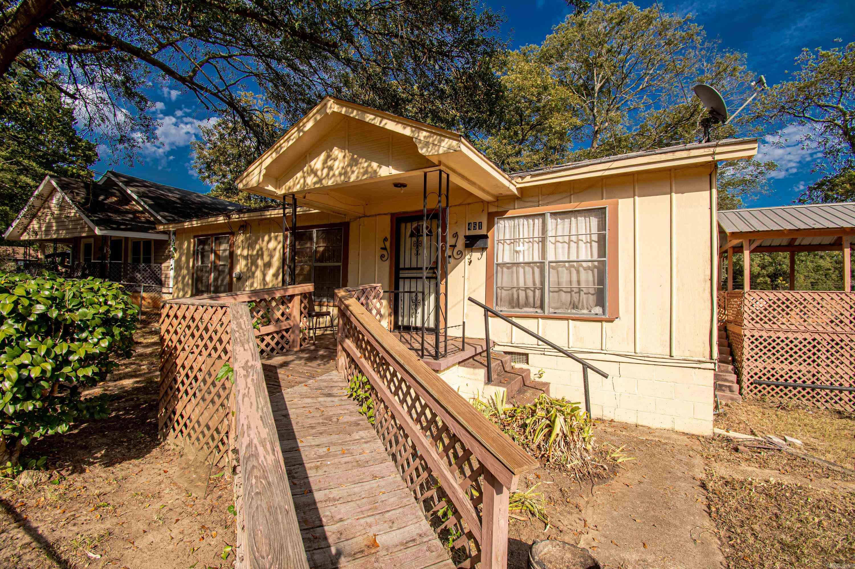 451 Carver Street