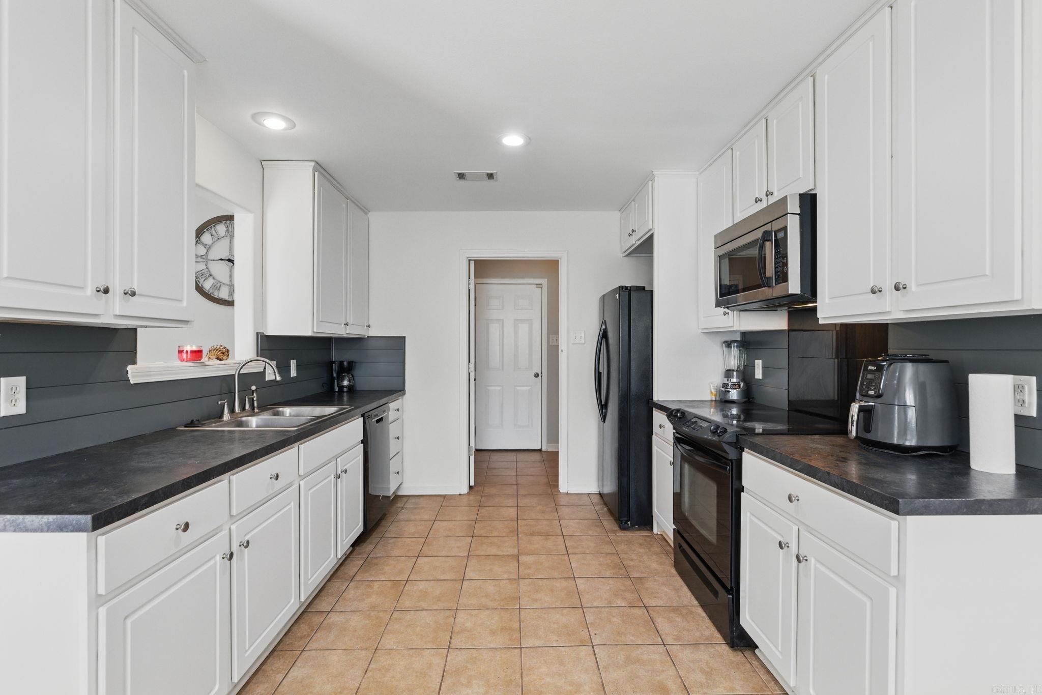 3988 Mountain Crest Circle