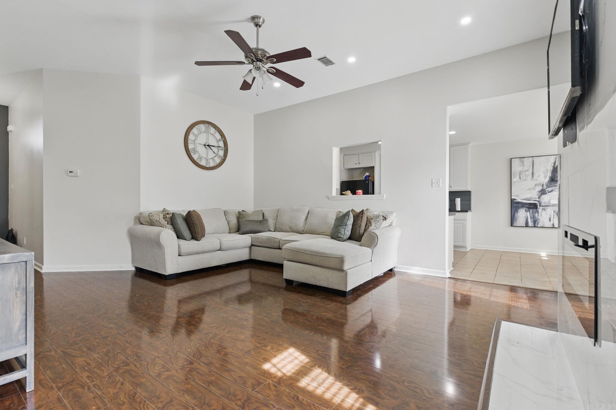 3988 Mountain Crest Circle