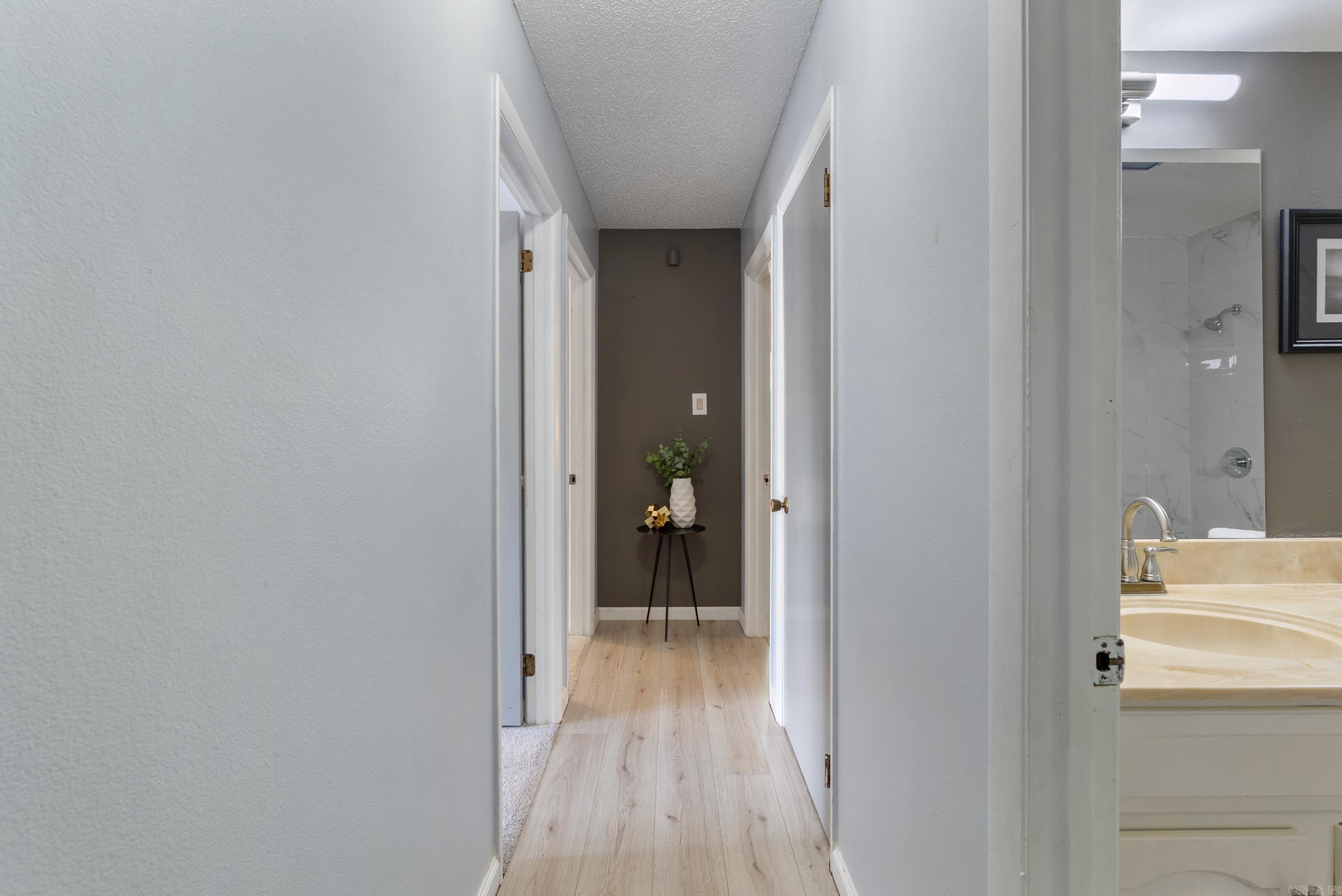 8 Idlewood Place