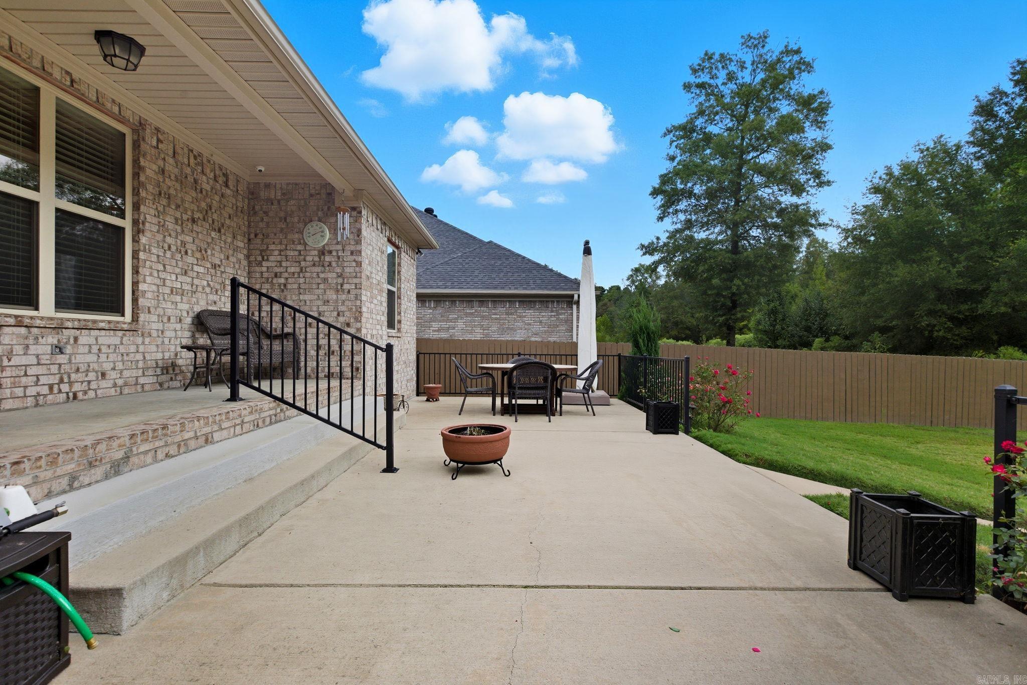 105 Sanibel Circle