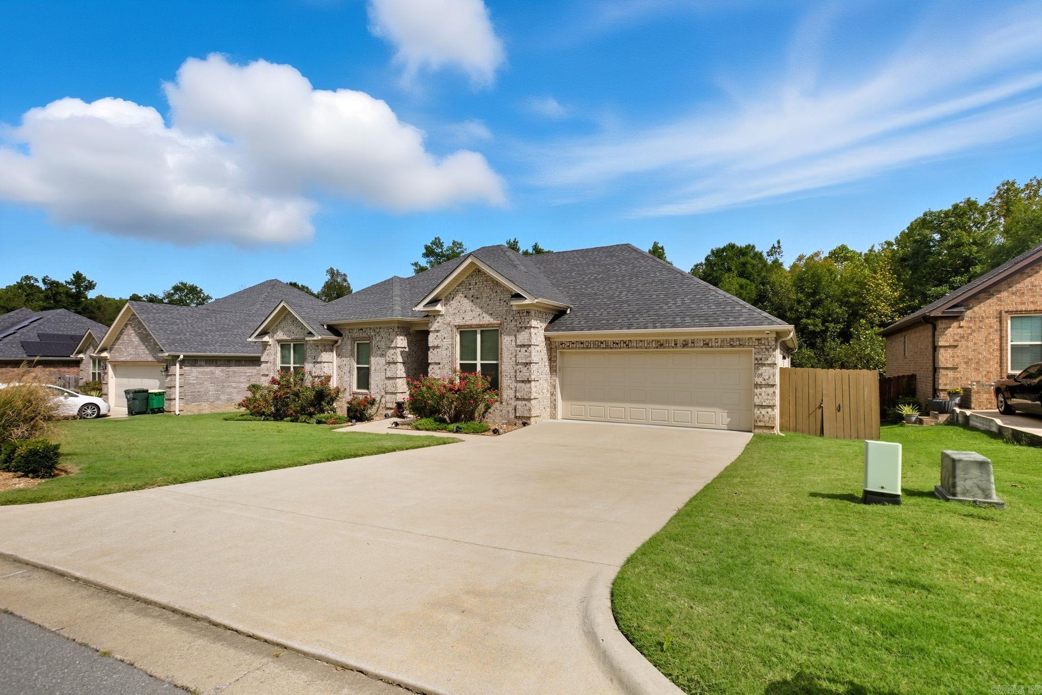 105 Sanibel Circle
