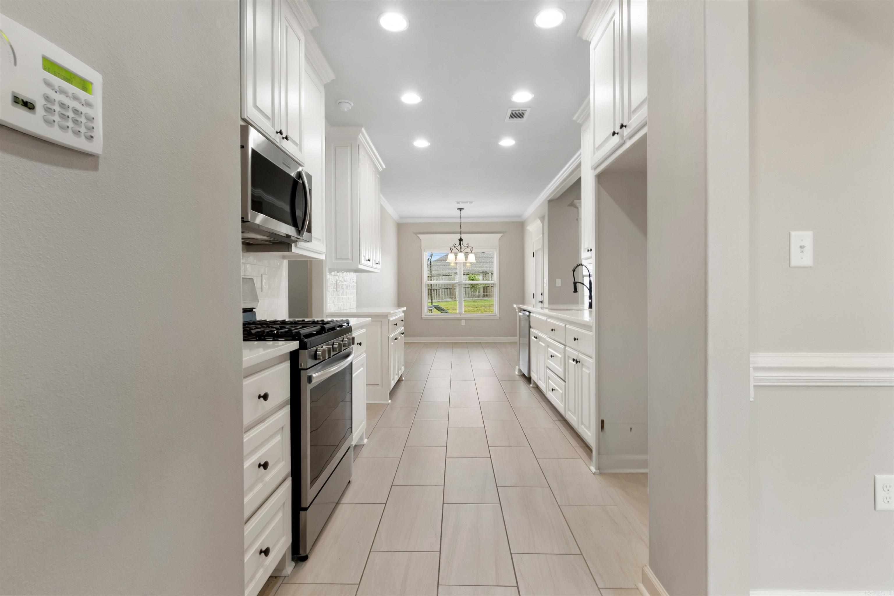 102 Sanibel Circle