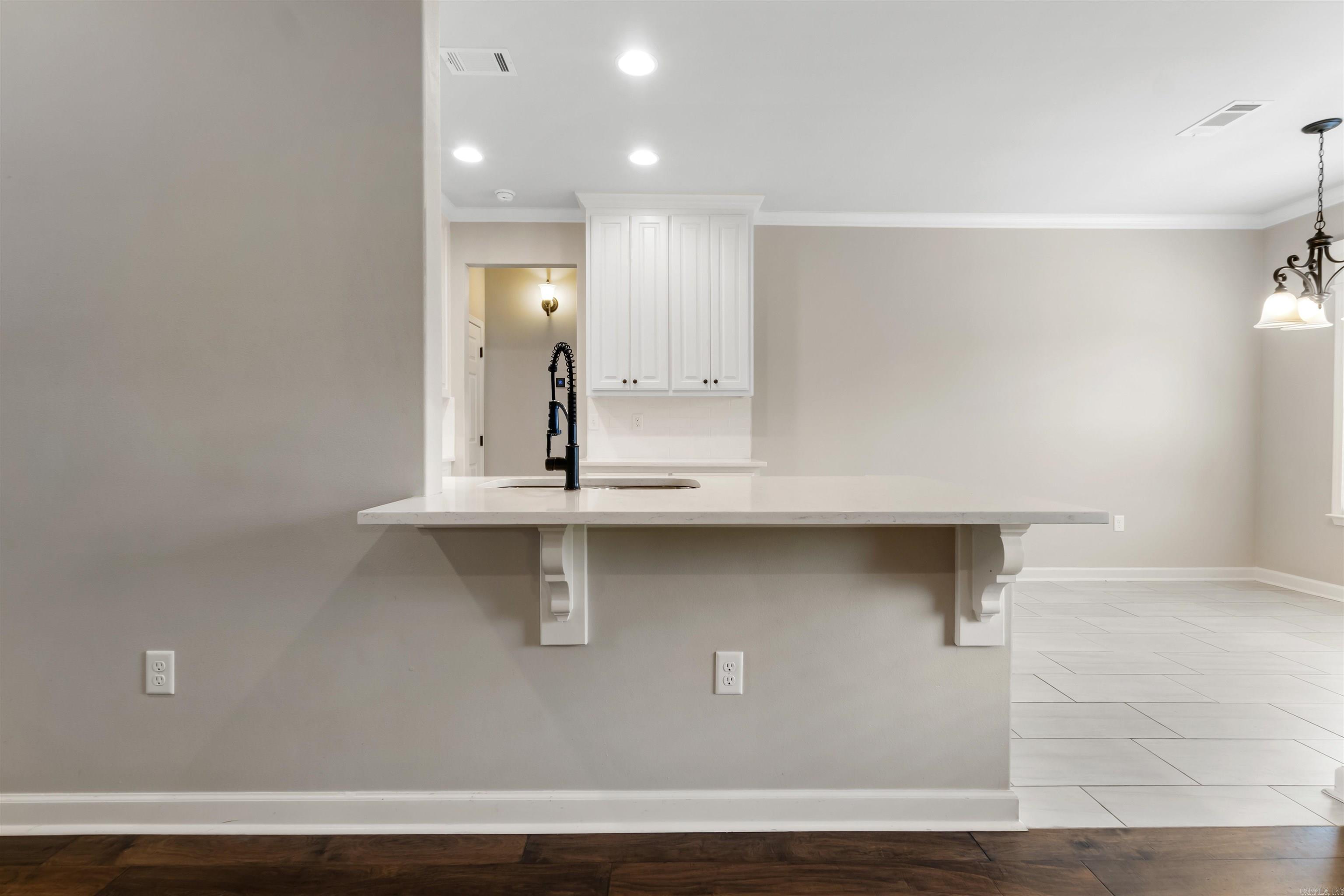 102 Sanibel Circle