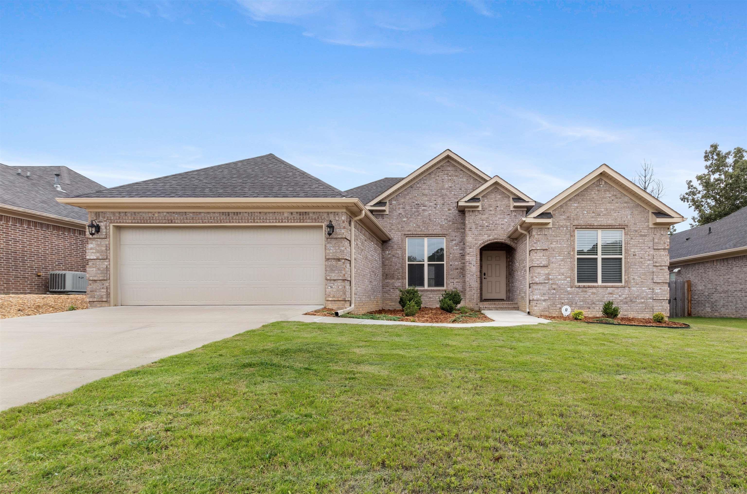 102 Sanibel Circle