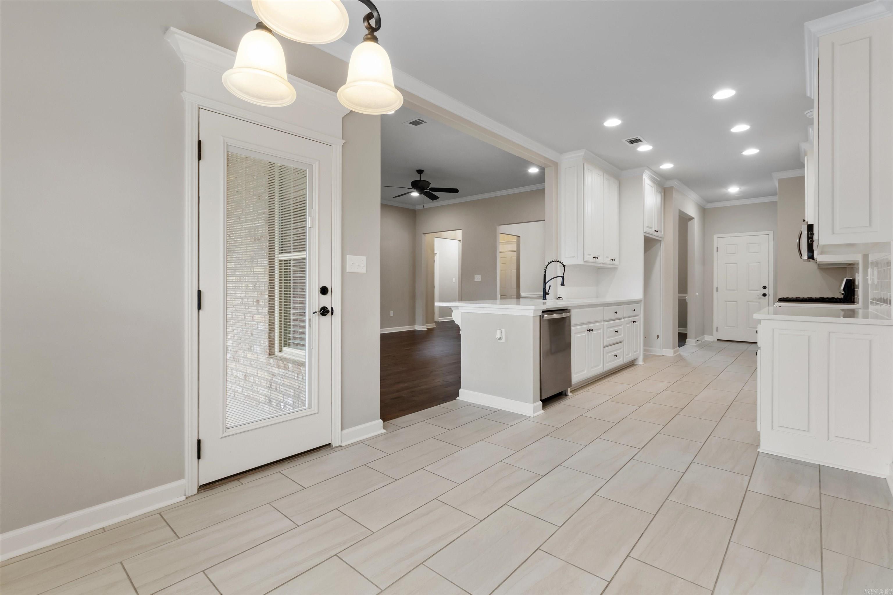 102 Sanibel Circle