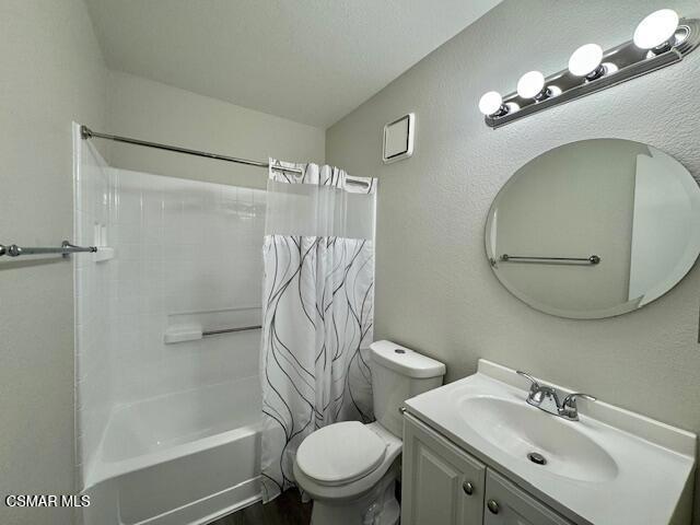 24479 Valle Del Oro 205