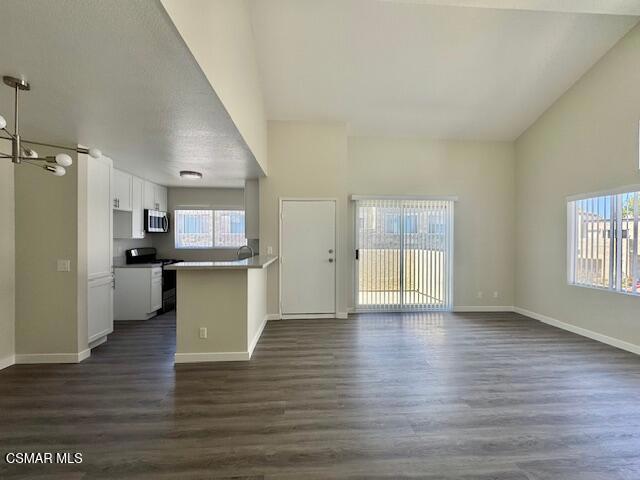 24479 Valle Del Oro 205