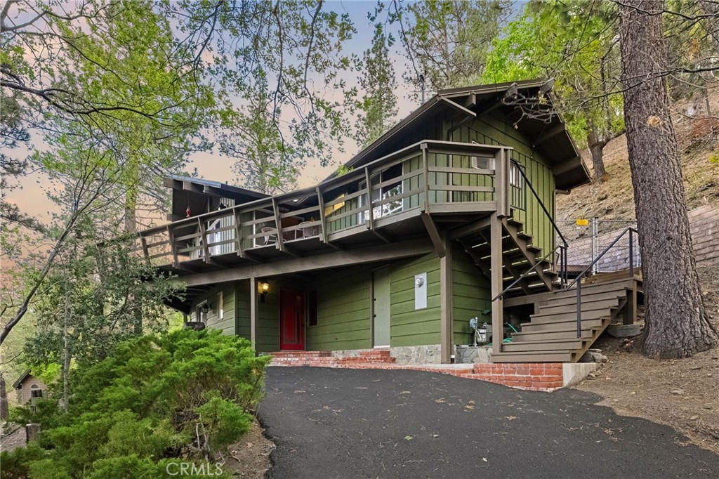 1159 Twin Lakes Drive
