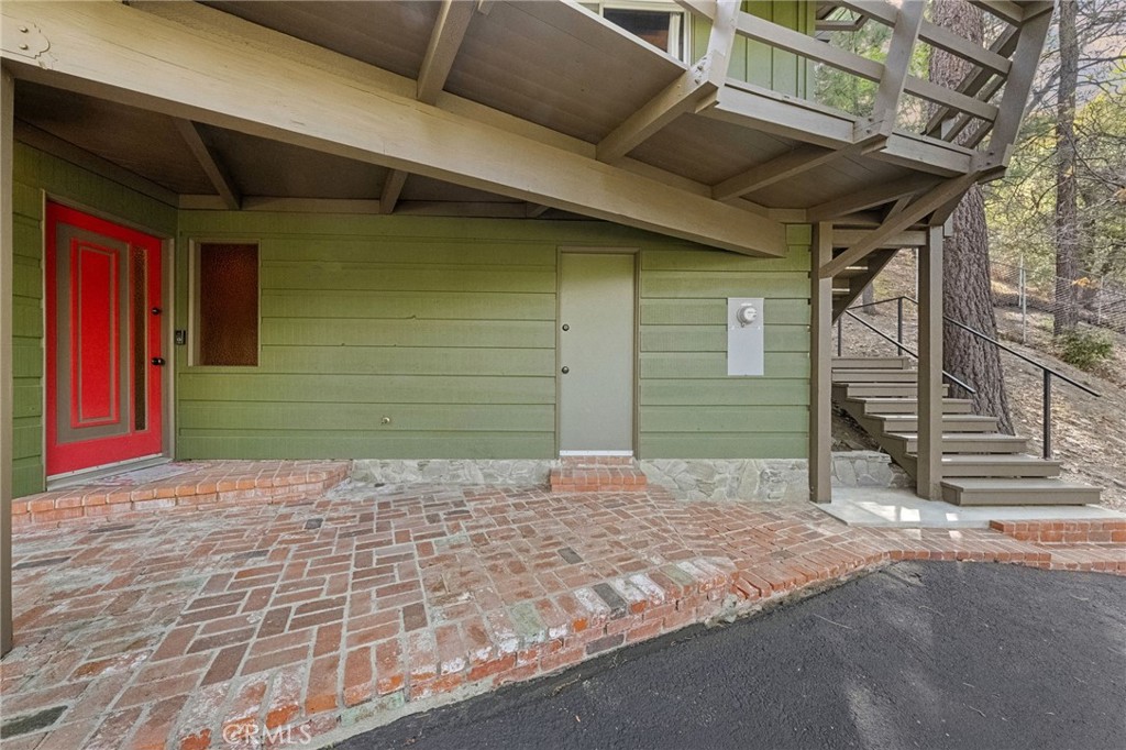 1159 Twin Lakes Drive