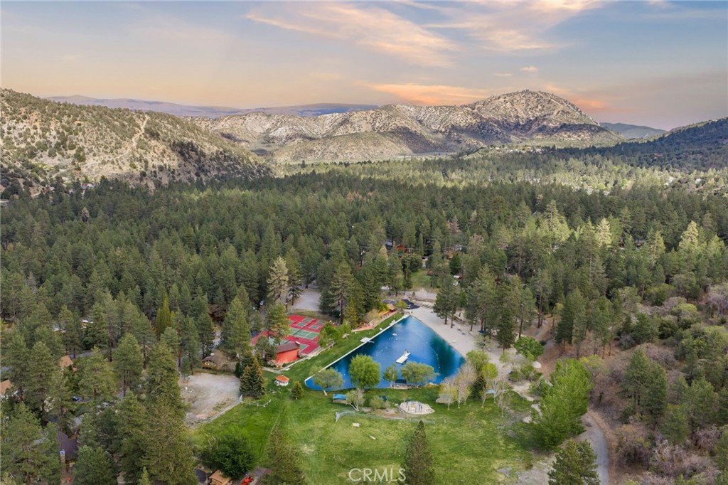 1159 Twin Lakes Drive