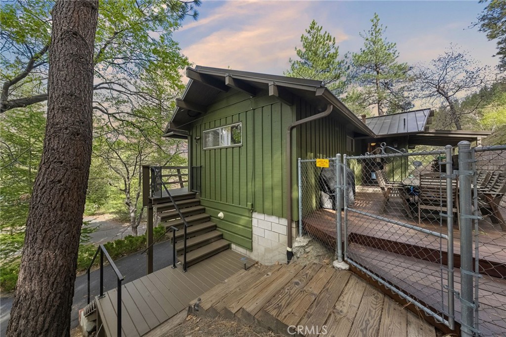 1159 Twin Lakes Drive
