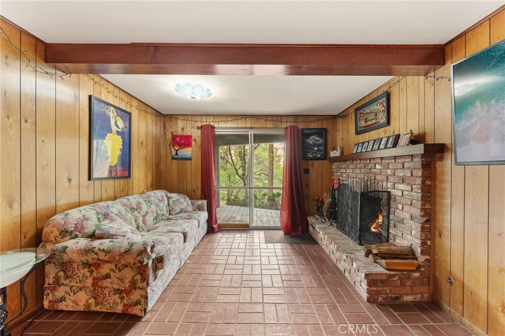 1159 Twin Lakes Drive