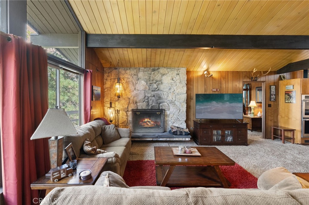 1159 Twin Lakes Drive