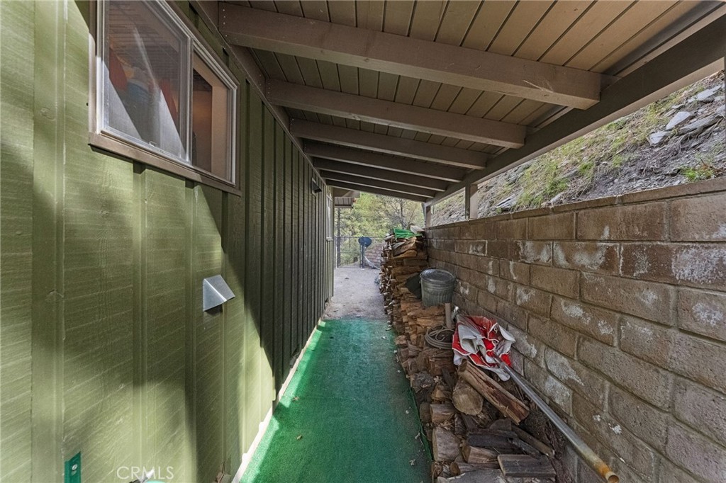 1159 Twin Lakes Drive