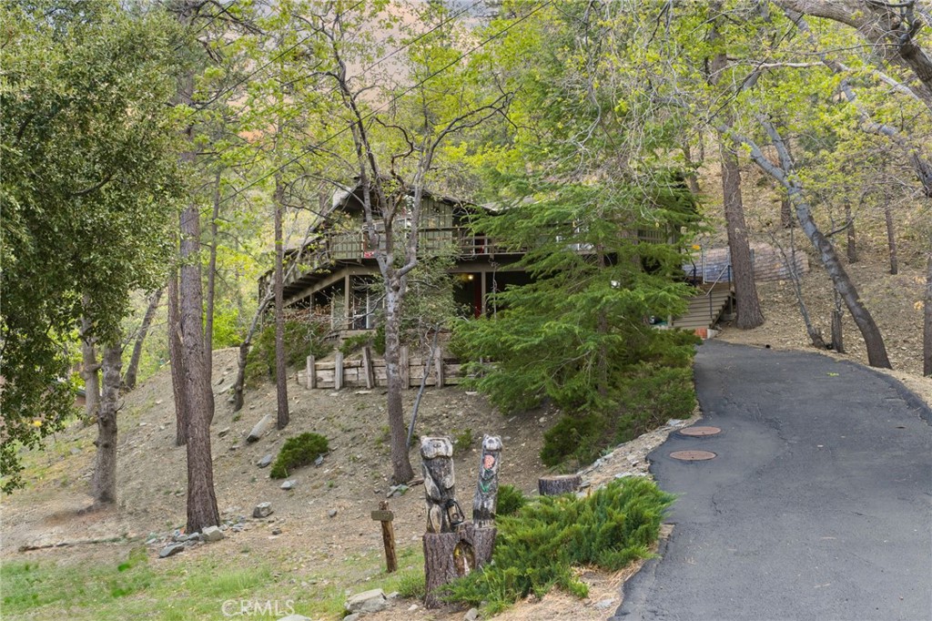 1159 Twin Lakes Drive