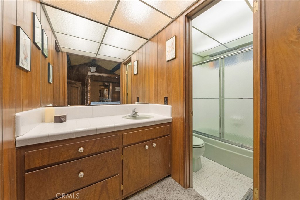 1159 Twin Lakes Drive