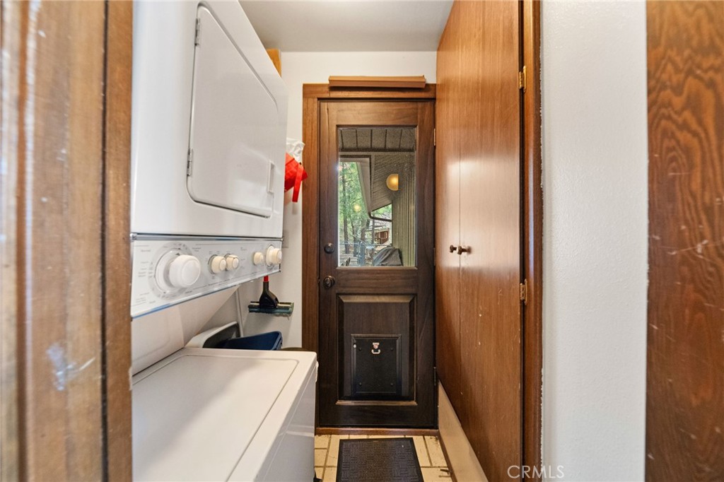 1159 Twin Lakes Drive