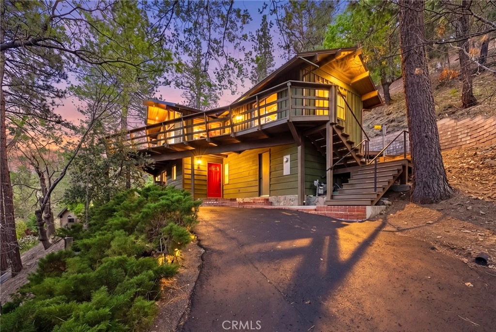 1159 Twin Lakes Drive