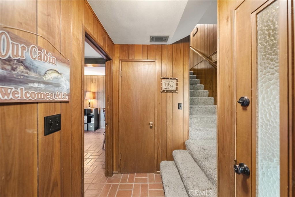 1159 Twin Lakes Drive