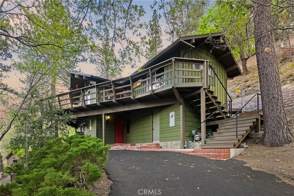 1159 Twin Lakes Drive