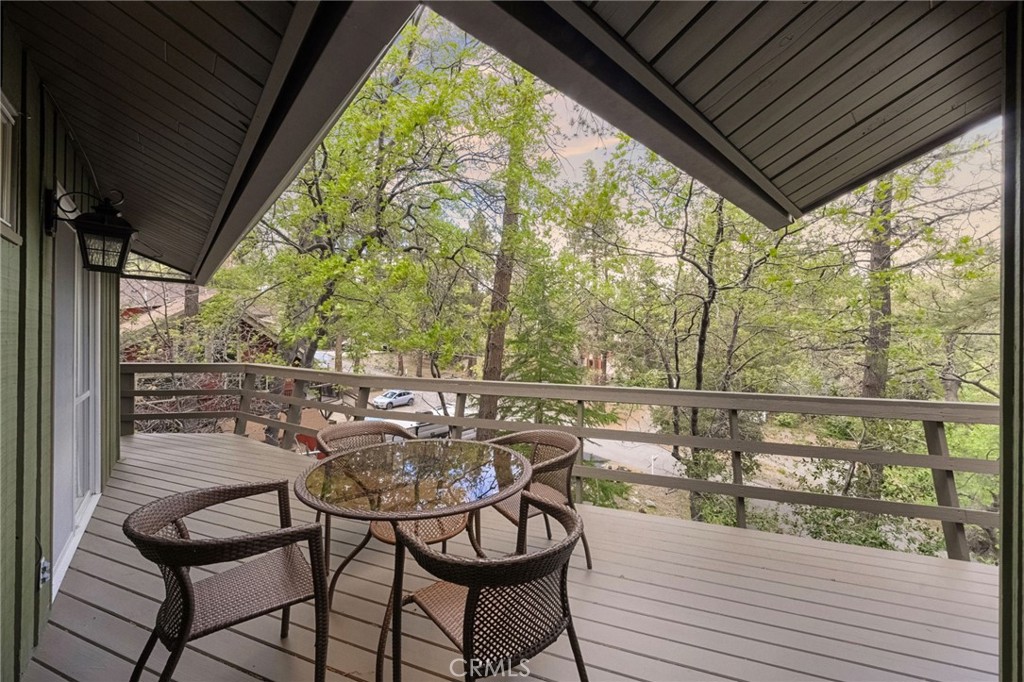 1159 Twin Lakes Drive