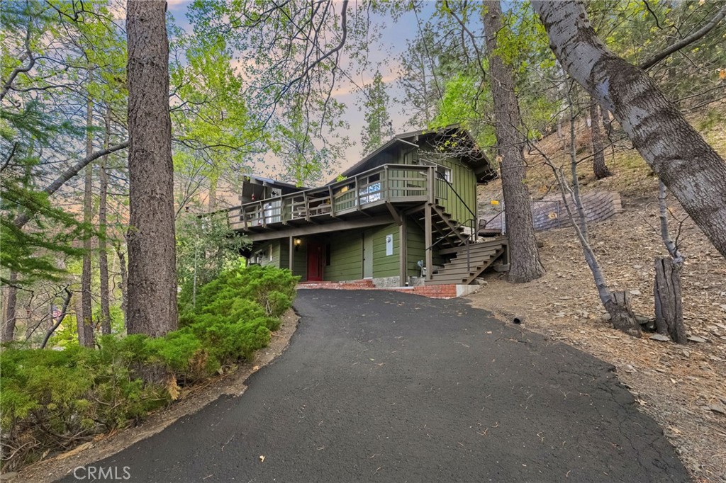 1159 Twin Lakes Drive