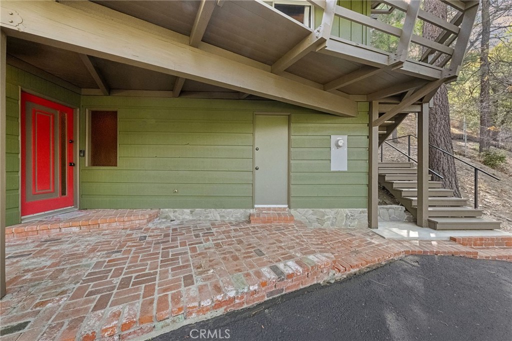 1159 Twin Lakes Drive