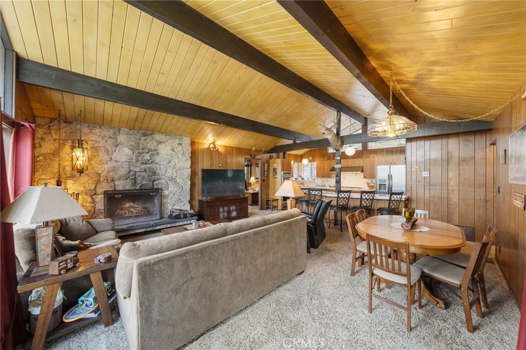 1159 Twin Lakes Drive