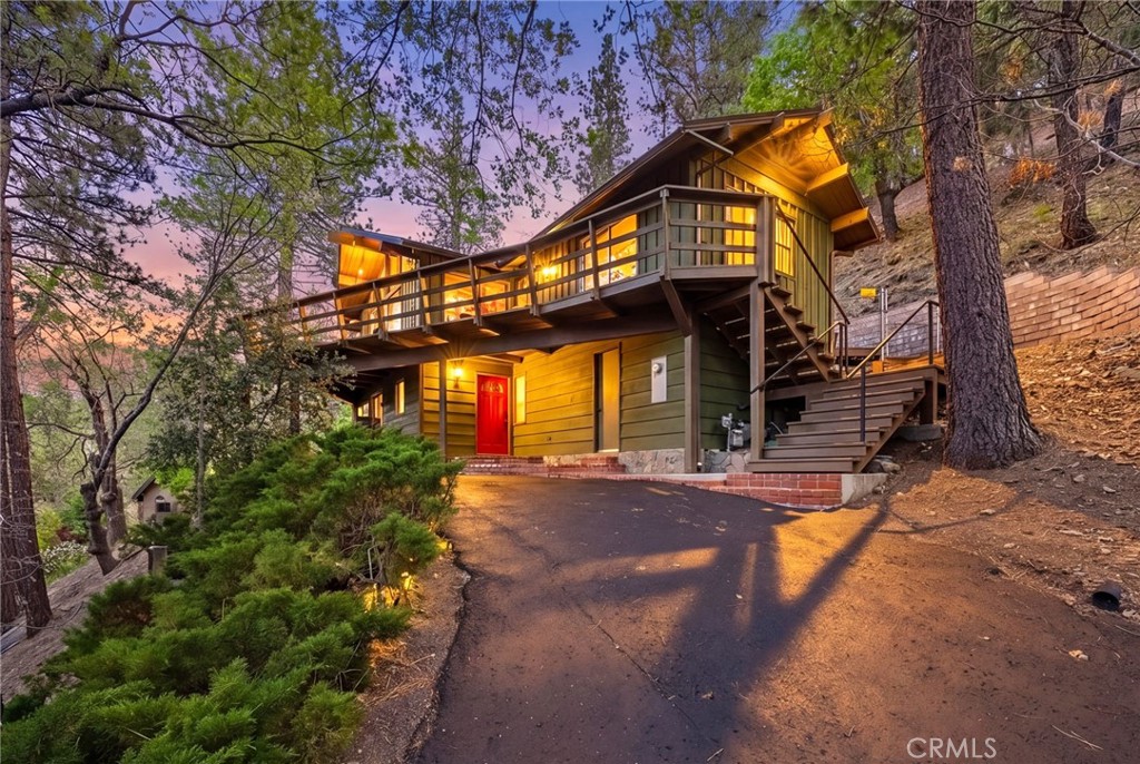 1159 Twin Lakes Drive