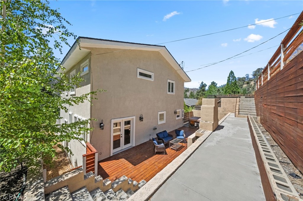 1102 Rivera Drive