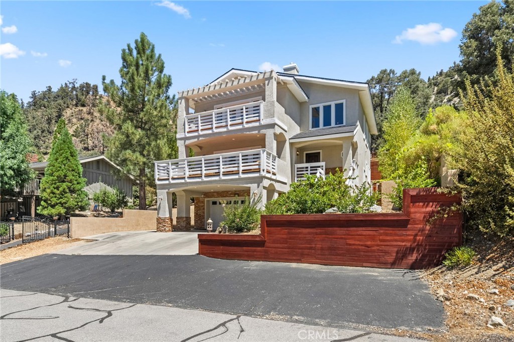 1102 Rivera Drive